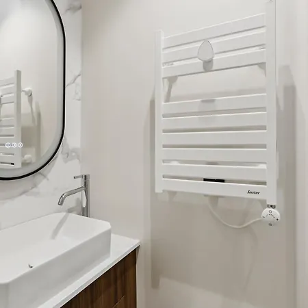 Lavie Maison Marais Hot Tub Ac Paris